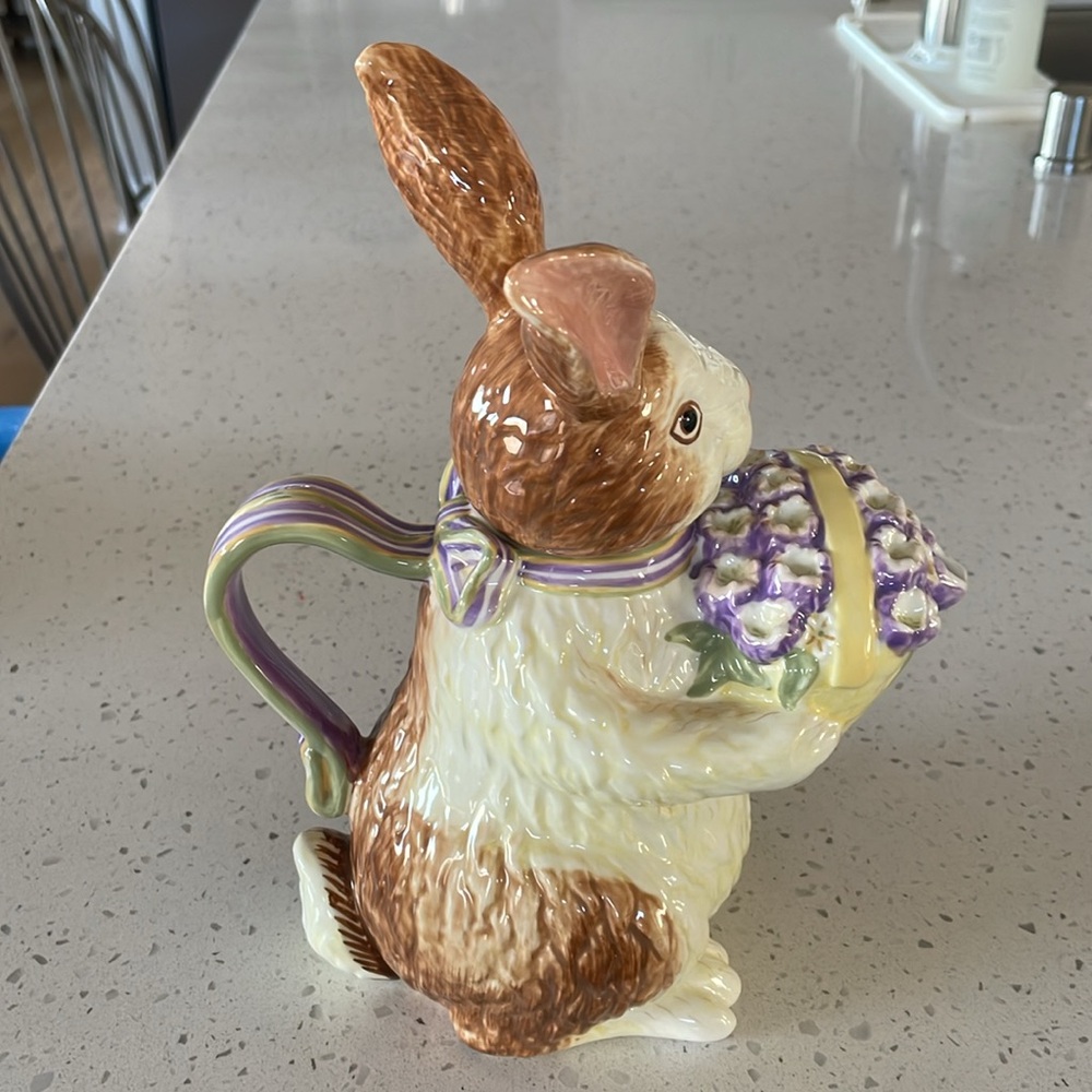 Longaberger Bunny Teapot - Picture 3 of 5